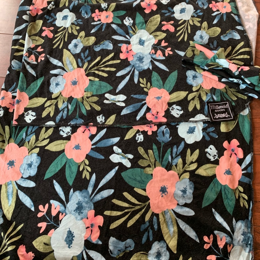 Milkmaid Bella Butterfly Swaddle and Headband
